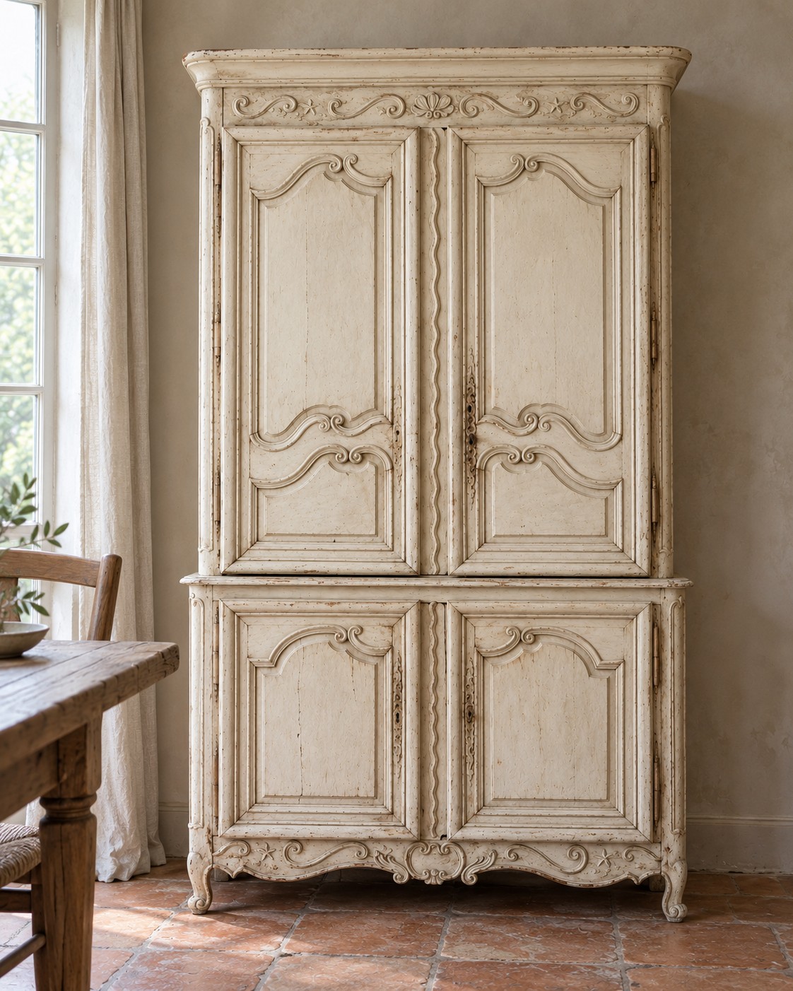 Armoire avec finition claire